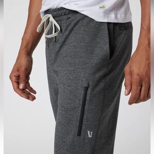 Vuori men’s Sunday performance joggers